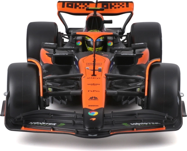 Élethű MCLAREN MCL38 kivitel