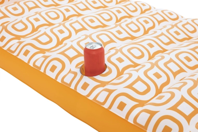 Kéznél lévő italtartó