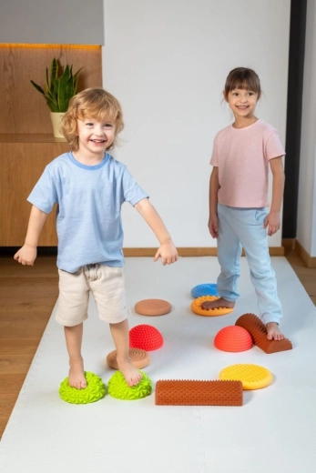 Változatos összeállítások és fokozatos nehézség