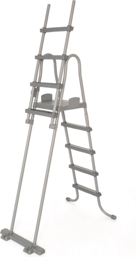 Csúszásgátló fokok és masszív kapaszkodók