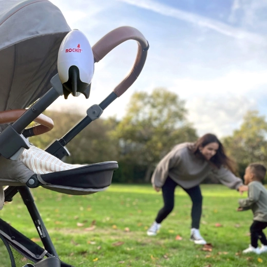 Egyszerű felszerelés az univerzális tartónak köszönhetően