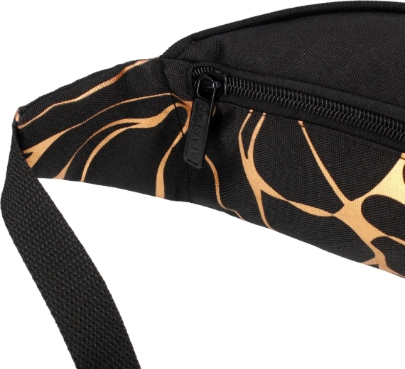 Állítható pánt többféle viselési módhoz