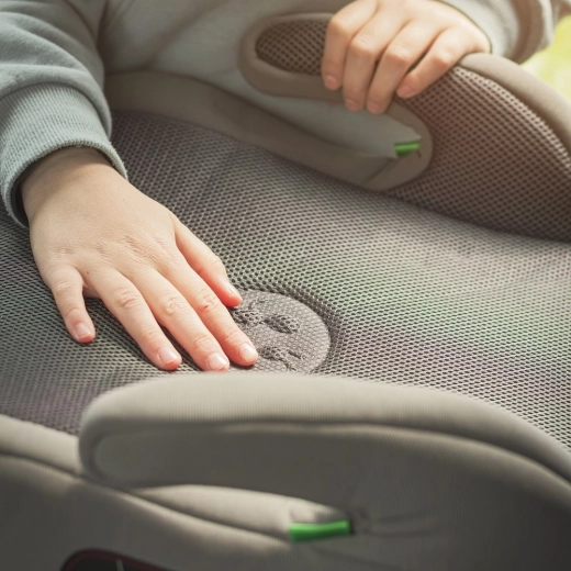 Légáteresztő és kényelmes ülés