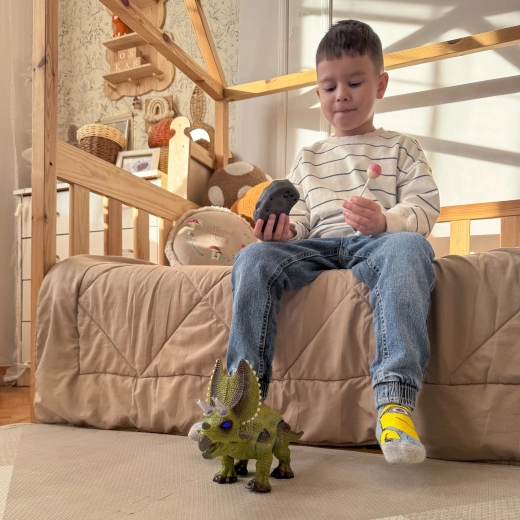 Fények és dinoszauruszüvöltés
