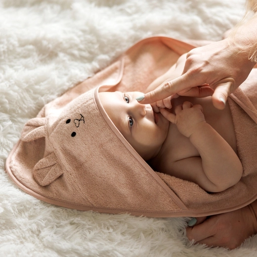 Magas nedvszívó képesség és praktikus akasztó