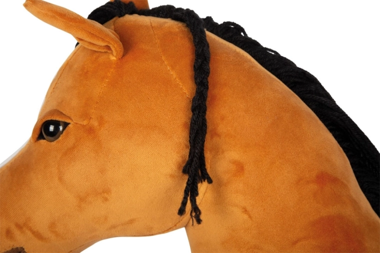 Sűrű sörény fésüléshez és fonáshoz