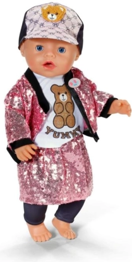 Könnyű felöltöztetés és élethű részletek