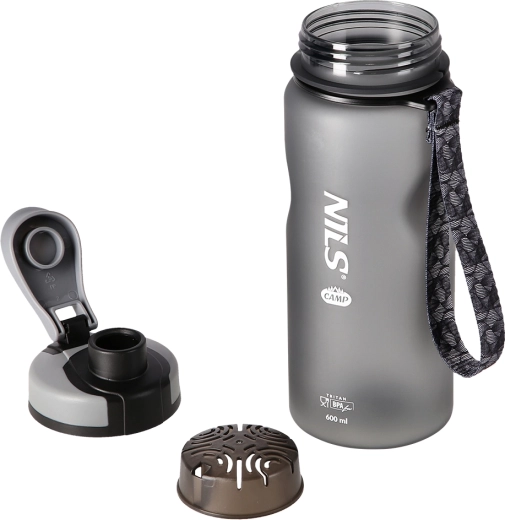 Felnyitható kupak és integrált szűrő