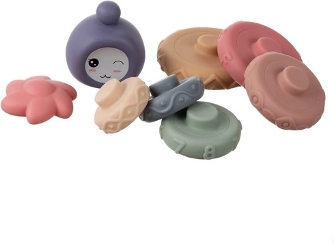 Különböző textúrák és játékos dizájn, amely leköti