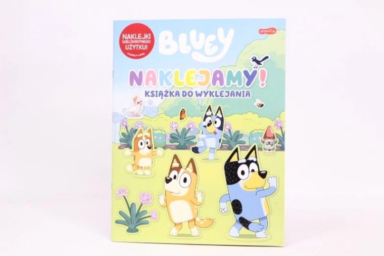Bluey könyv újrahasználható matricákkal