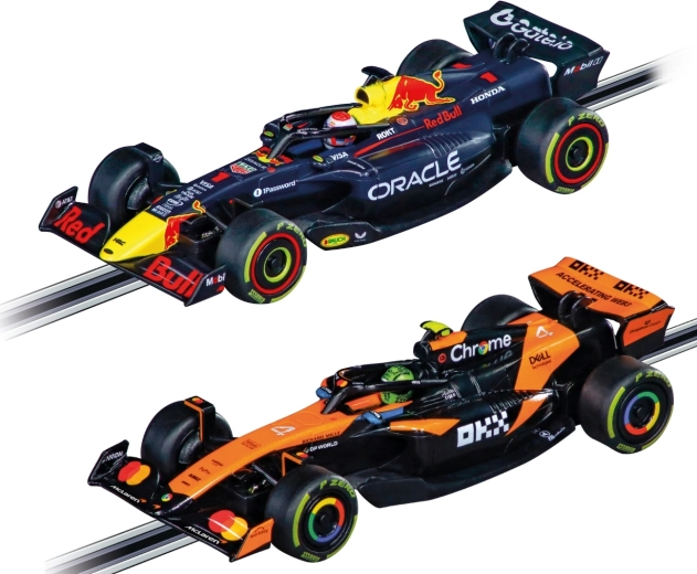 Két F1-es autó két játékos versenyéhez