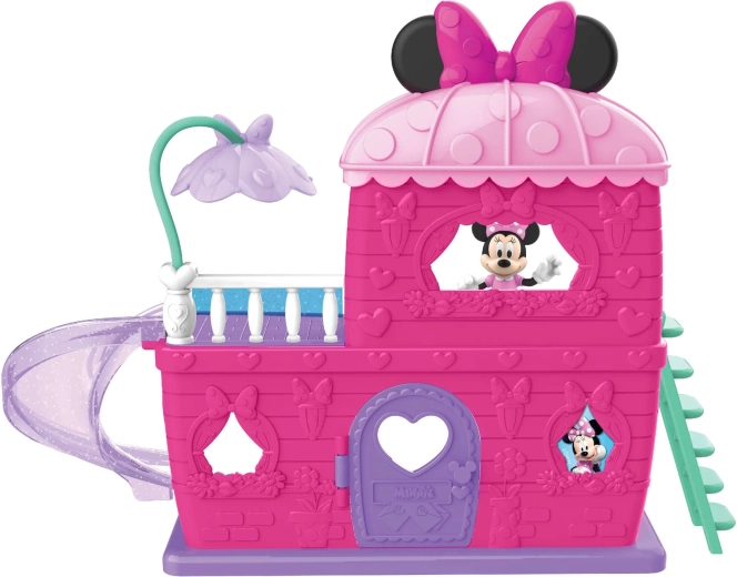 Kétszintes játéktér erkéllyel