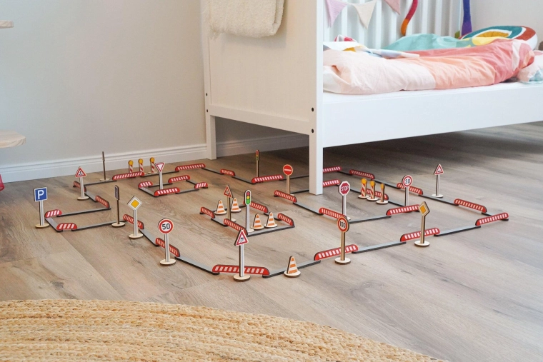 FlexiRoads fa útépítő készlet 135 darabbal