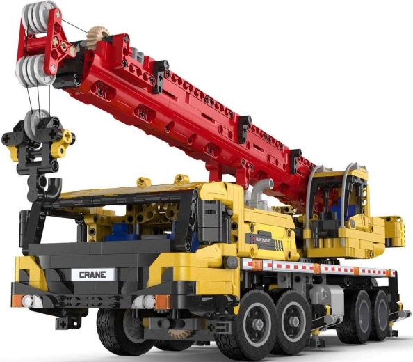 Teleszkópos kar csörlővel és kampóval