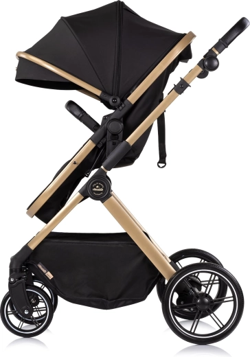 Kényelmi részletek és nagy tárolóhely