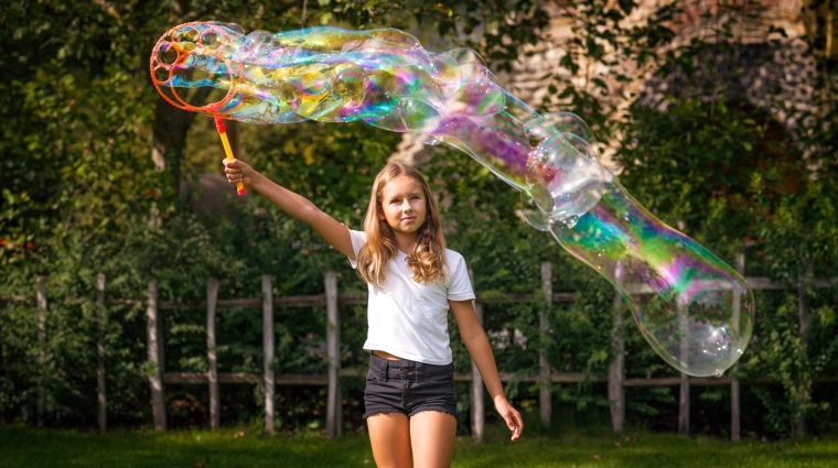 Nagy buborékok erőfeszítés nélkül