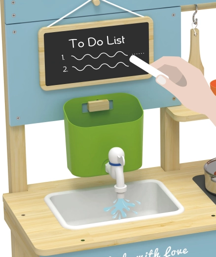 Valódi vizes játék tartállyal és mosogatóval