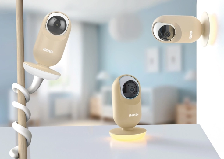 Vevőegységről vezérelhető forgatható kamera és 4× zoom