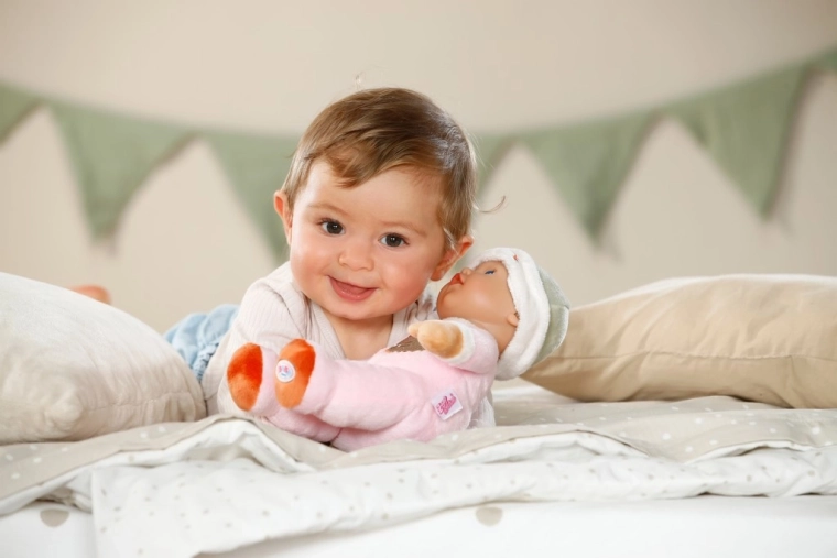 Beépített csörgő a finom stimulációhoz