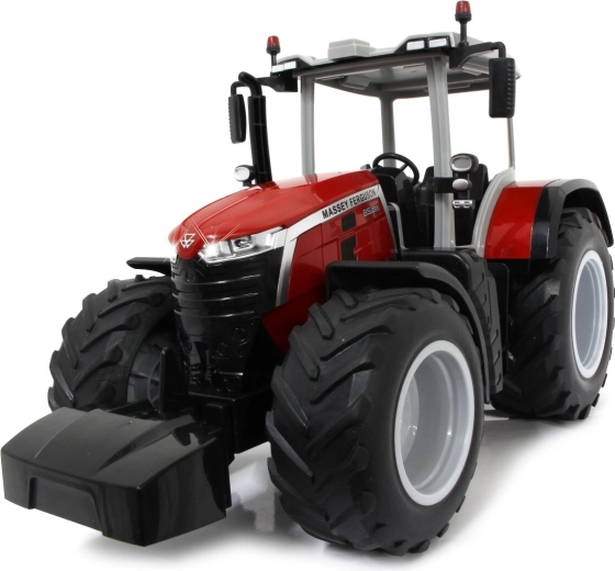 Valósághű, licencelt traktor