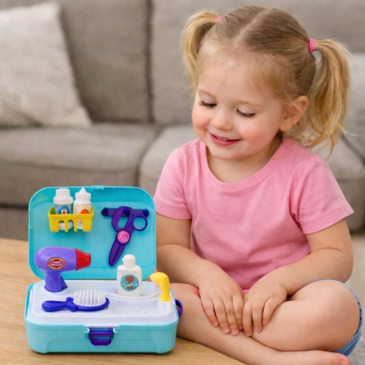 Gazdag, 16 darabos felszerelés a valósághű játékhoz