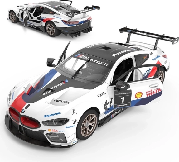 BMW M Motorsport jellegzetes versenyautós kidolgozása