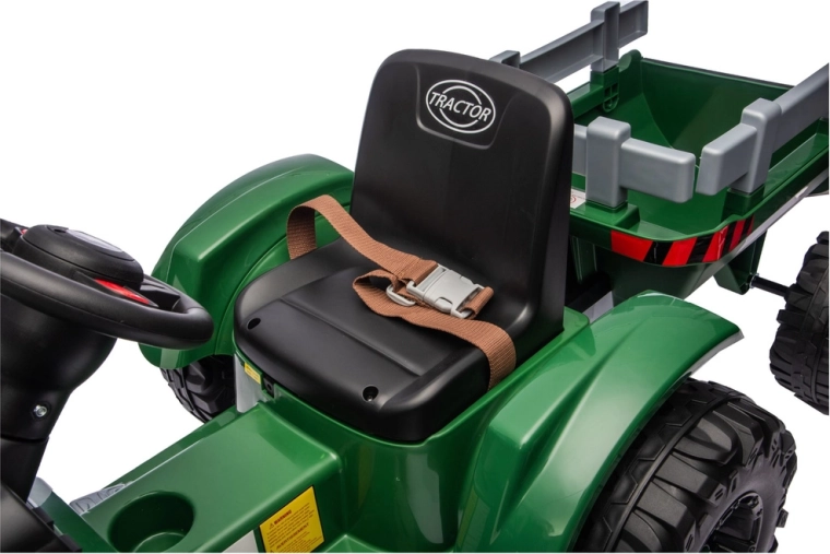 Biztonságos ülés övvel és stabil kerekek