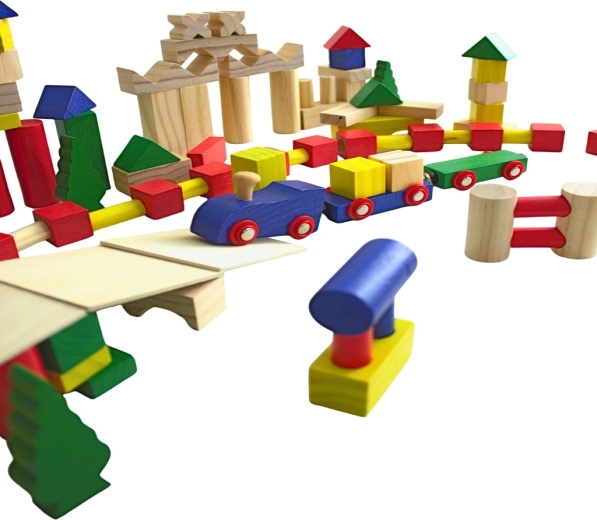 Minőségi fa és biztonságos festékek