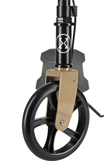 Sima haladás 200 mm-es kerekeken ABEC 7 csapágyakkal