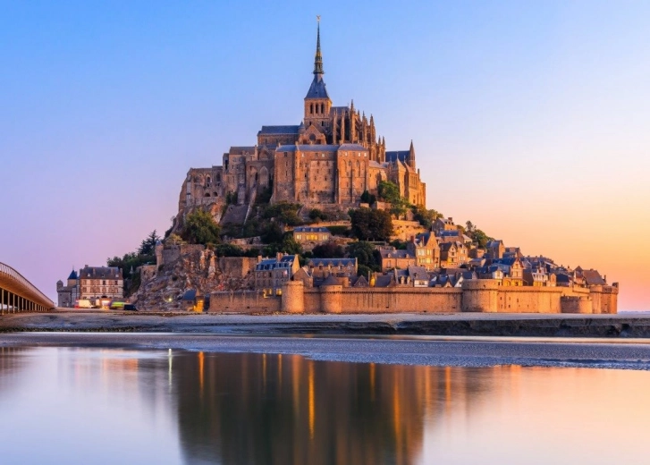 Puzzle Mont-Saint-Michel, Franciaország 500 darabos BLUEBIRD