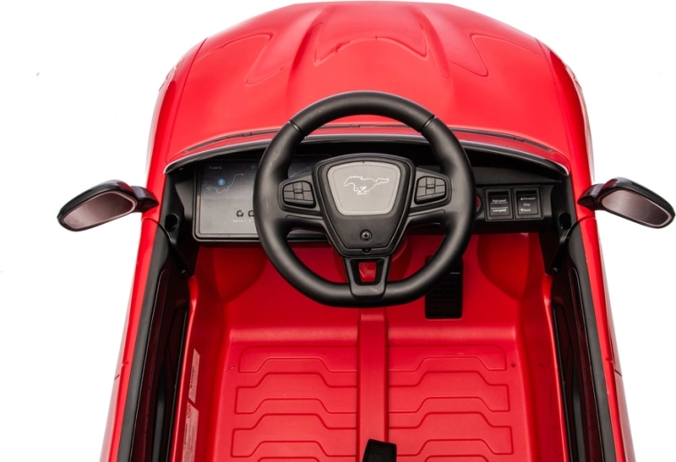 Átgondolt beltér kormánnyal