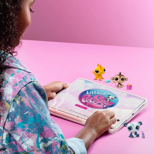 Interaktív játék virtuális kóddal