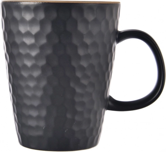 Modern matt fekete, amely illik bármilyen terítékhez