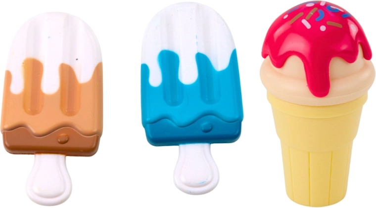 Valósághű jégkrémek és tölcsérek egy igazi „fagylaltozóhoz”