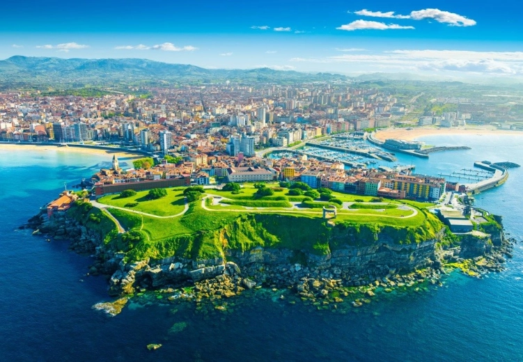 Puzzle Gijón látképe Spanyolországban, 1000 darab