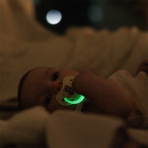 Éjszakai nyugalom világító fogantyúval