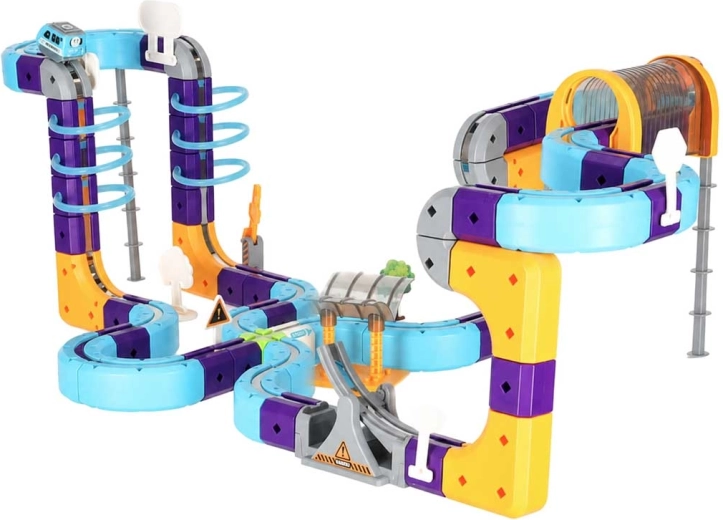 3D pálya kanyarokkal, hidakkal és alagúttal