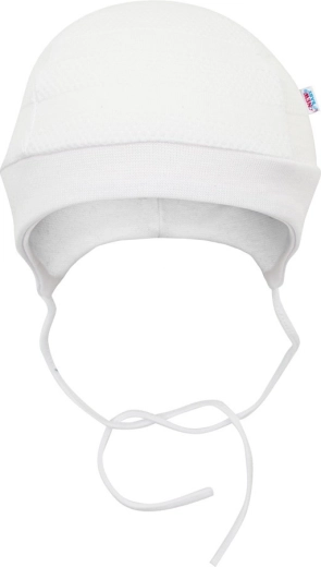 Sapka fülvédő résszel és megkötővel