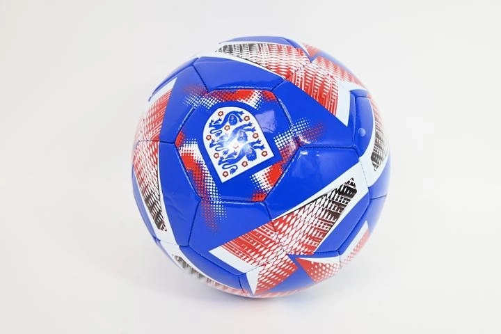 England FA futballlabda 5-ös méret, spirálmintás dizájnnal