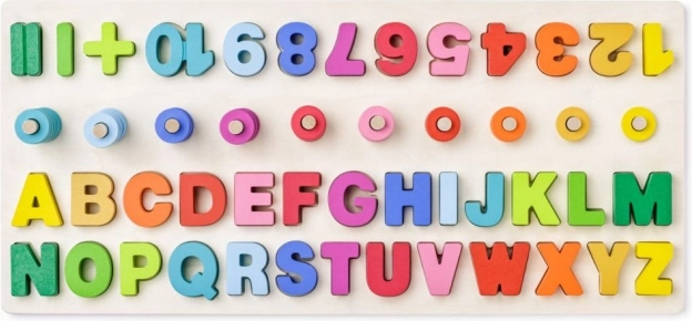 Fa oktatási tábla betűkkel és számokkal + matematikai szimbólumok
