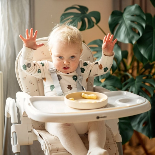 Kétrészes tálca mosogatógépbe tehető felső résszel