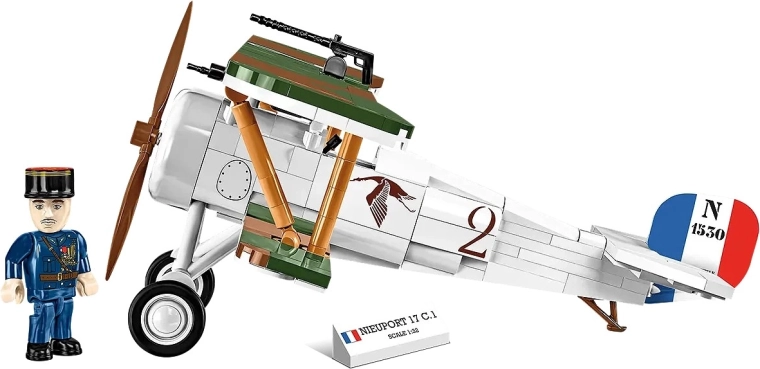 Névtáblás állvány és 1:32 méretarány