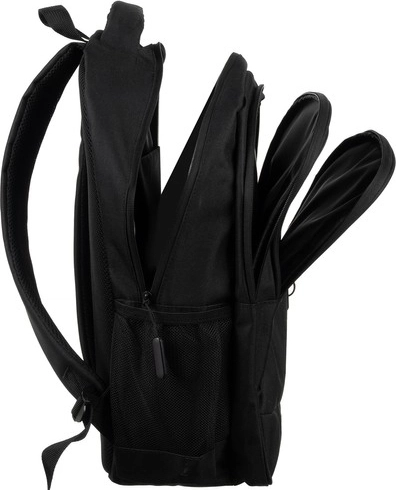 Kényelmes ergonomikus pántok és fényvisszaverő elem