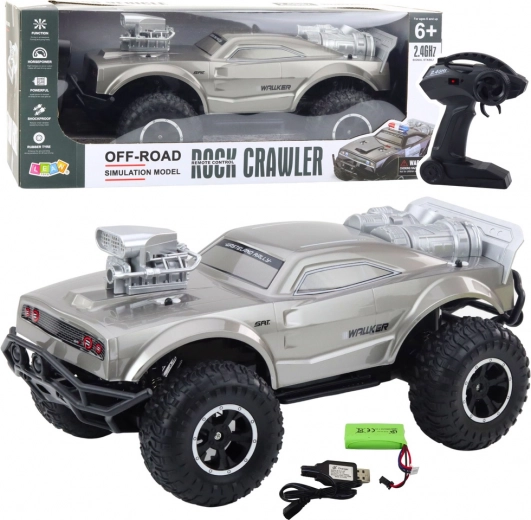 Nagy 1:8-as RC terepsport autó, ezüst
