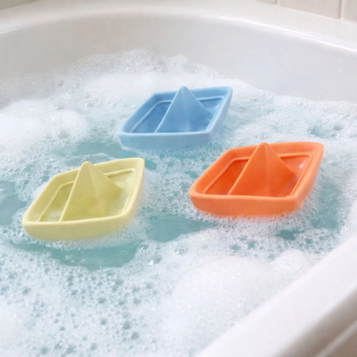 Lebegnek és szórakoztatnak minden fürdésnél