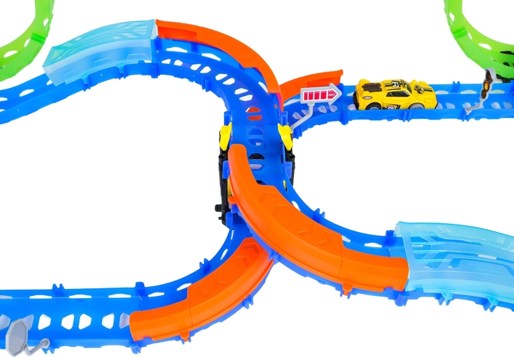 Moduláris pálya korlátokkal és átrendezhető szakaszokkal