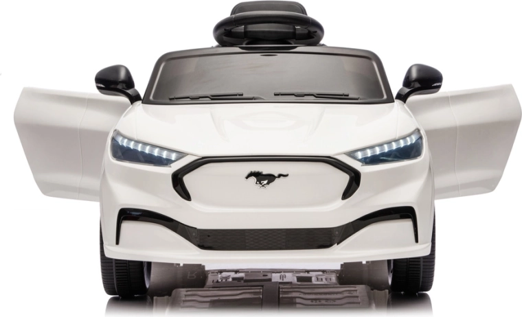 Valósághű LED világítás és sportos megjelenés