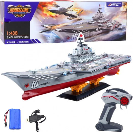 RC repülőgép-hordozó 1:438 fénnyel, 30 km/h