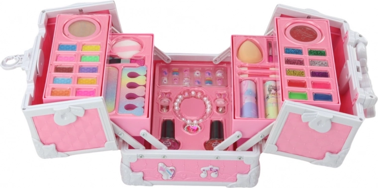 Komplett készlet sminkeléshez és manikűrhöz