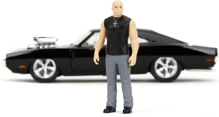 Dominik Toretto figurája a csomagban